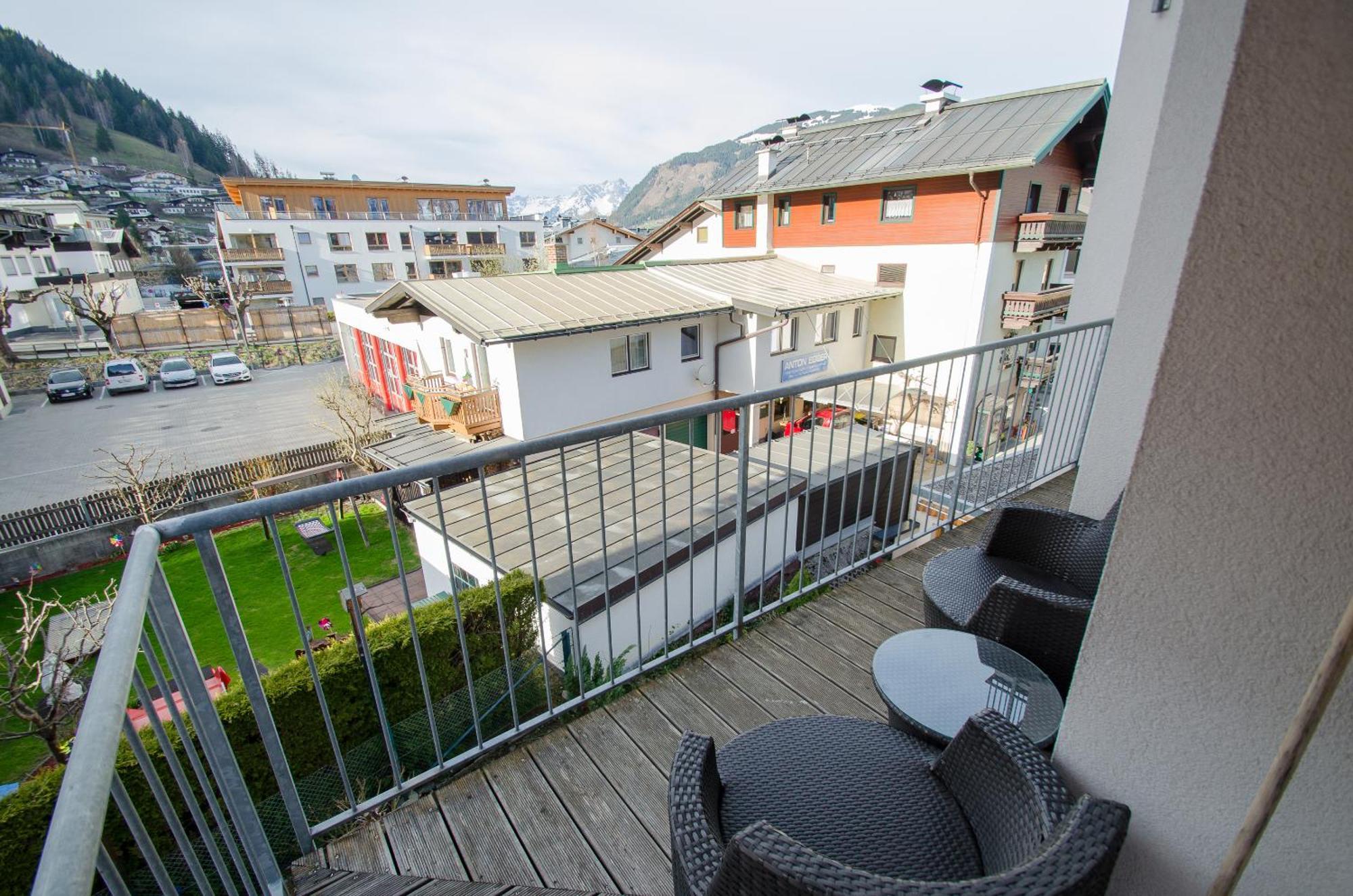 Appartementhaus Zell City By All In One Apartments Целль-ам-Зе Экстерьер фото